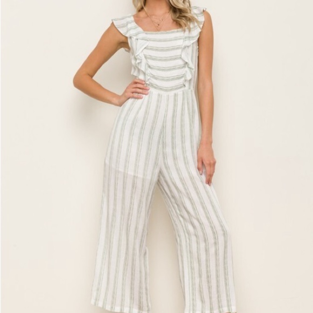 Hem y thread Striped White Jumpsuit with Ruffle Details